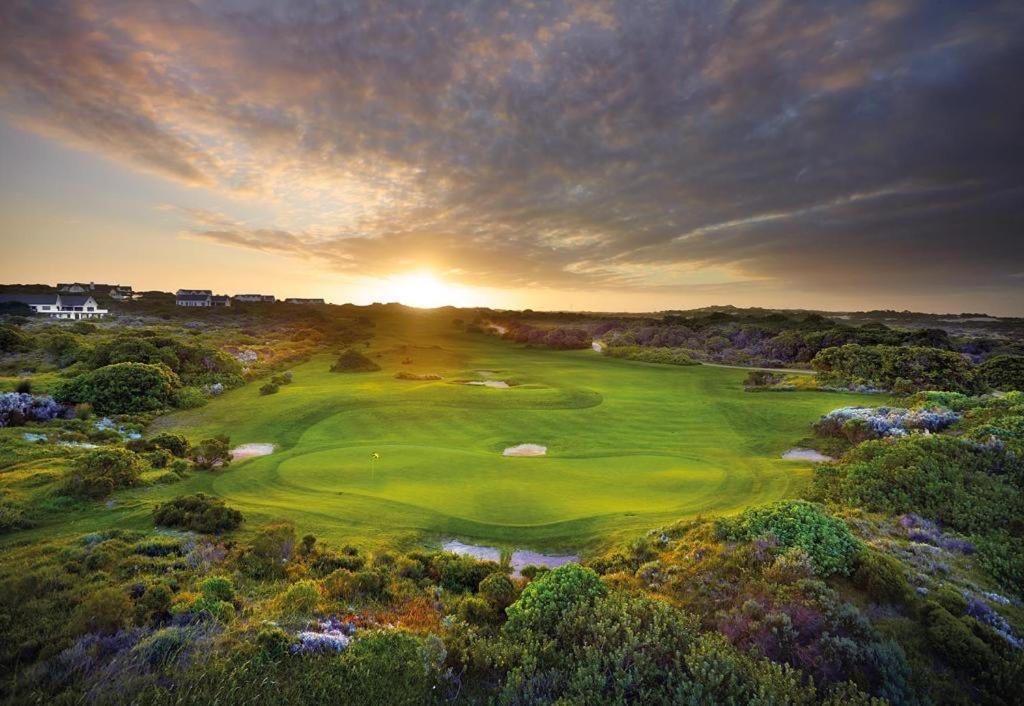 St Francis Golf Lodge Сент-Френсис-Бей Экстерьер фото